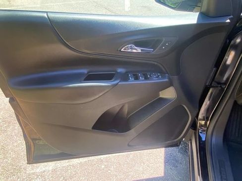 Used 2024 Chevrolet Equinox LT FWD image 12