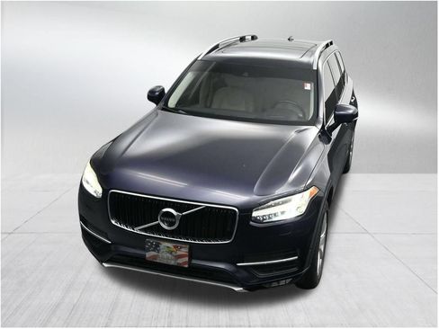Used 2017 Volvo XC90 T6 Momentum w/ Vision Package AWD/4WD image 21