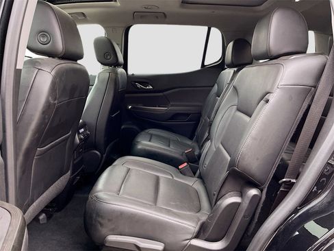 Used 2022 GMC Acadia SLT w/ Technology Package image 24