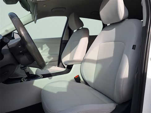 Used 2024 Hyundai Kona SEL image 21