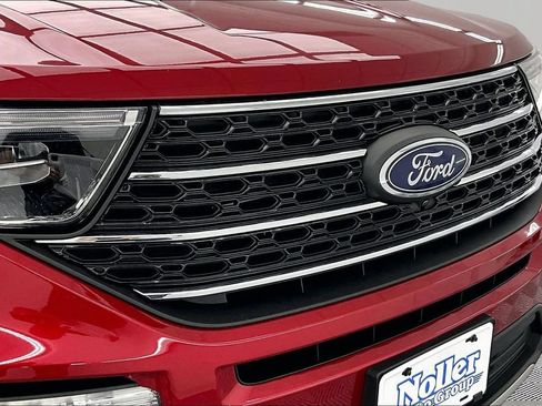Certified 2023 Ford Explorer XLT w/ Equipment Group 202A RWD image 29
