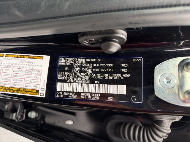 Used 2022 Toyota 4Runner SR5 Premium w/ Moonroof Package AWD/4WD image 27
