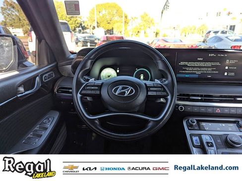 Used 2023 Hyundai Palisade Calligraphy image 12