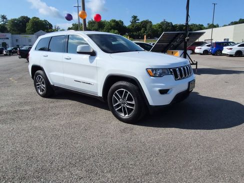 Used 2020 Jeep Grand Cherokee Laredo w/ Laredo X Package RWD image 8