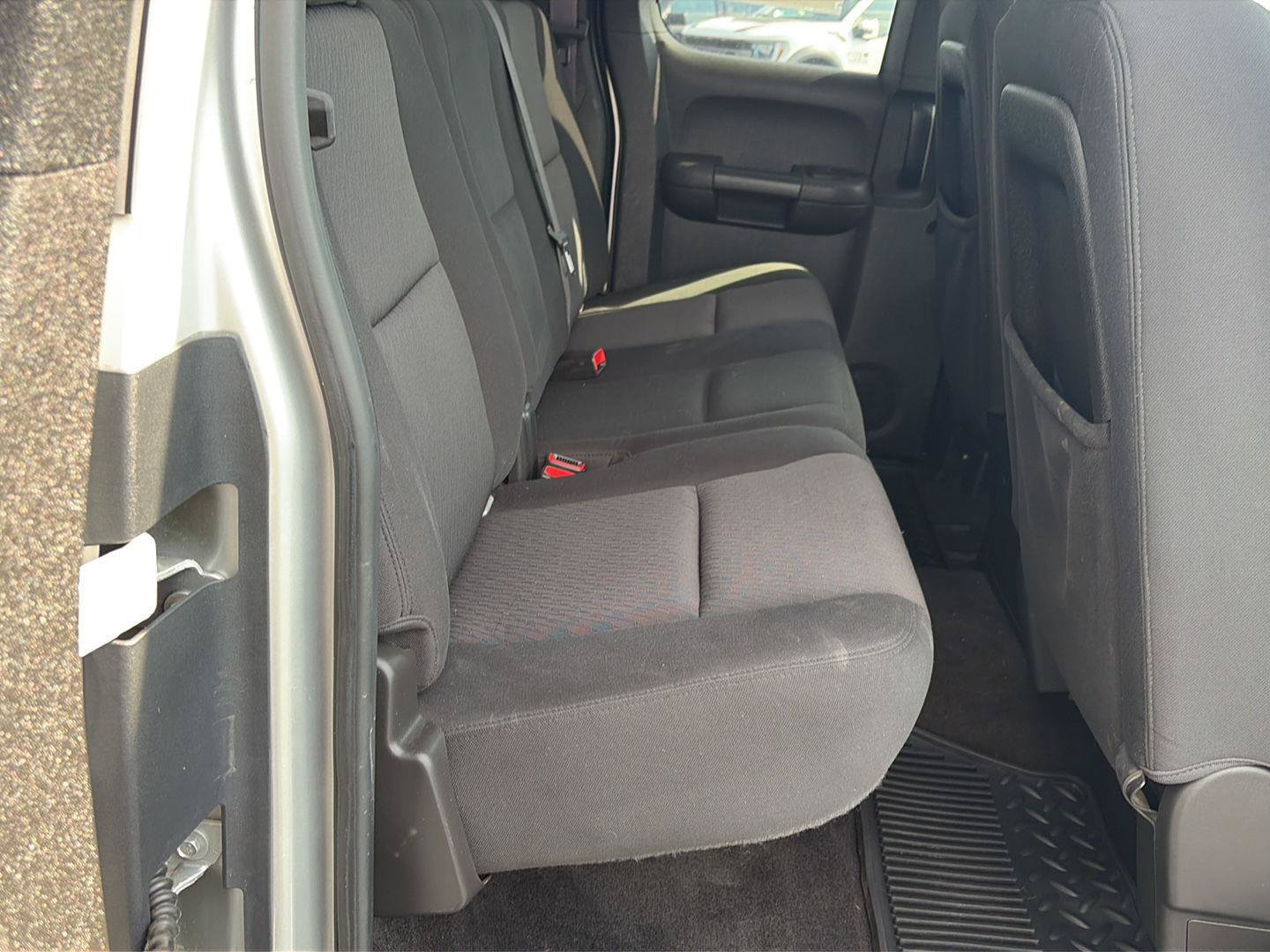 Used 2011 GMC Sierra 2500 SLE w/ Convenience Package AWD/4WD image 18