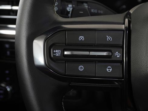 Used 2026 GMC Yukon Denali Ultimate AWD/4WD image 21