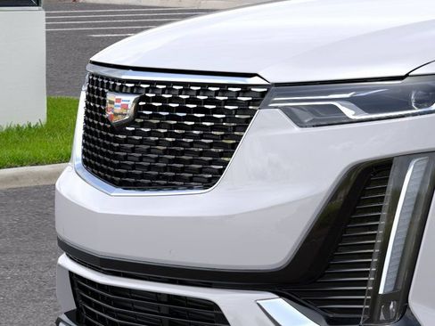 New 2025 Cadillac XT6 Luxury FWD image 13