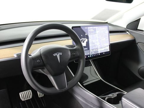 Used 2020 Tesla Model Y Performance image 6