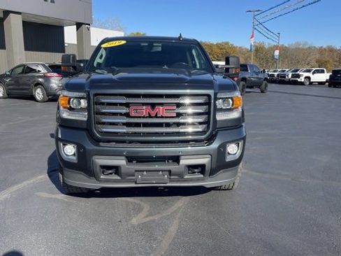 Used 2019 GMC Sierra 2500 SLT w/ All Terrain HD Package image 10