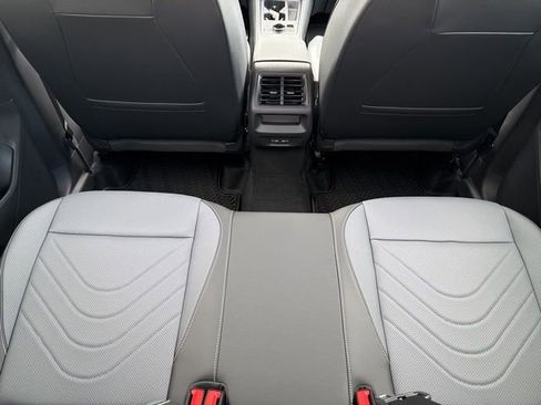 New 2026 Volkswagen Tiguan SE R-Line image 43