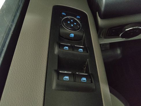 Used 2017 Ford F150 XLT image 27