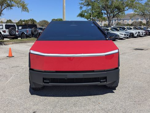 Used 2024 Tesla Cybertruck AWD Crew Cab image 8