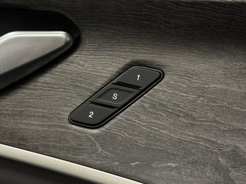 Used 2022 Jeep Grand Cherokee L Limited image 16