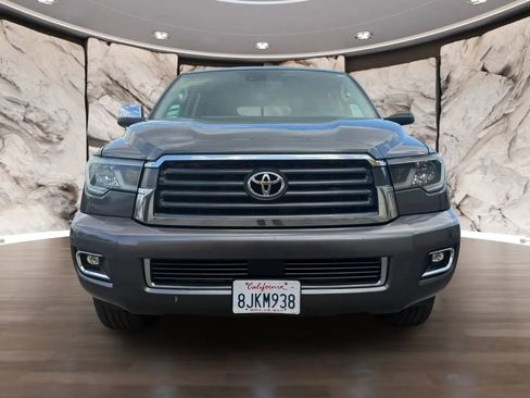 Used 2019 Toyota Sequoia Limited w/ Safety & Convenience Package AWD/4WD image 2