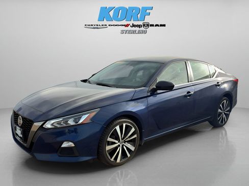Used 2022 Nissan Altima 2.5 SR image 1