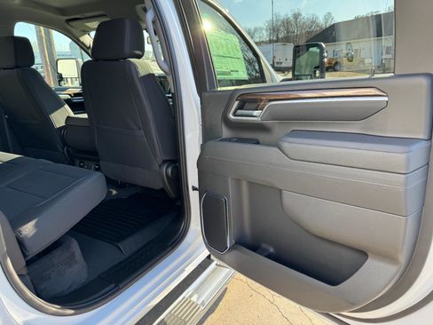 New 2026 Chevrolet Silverado 3500 LT w/ All Star Edition image 50