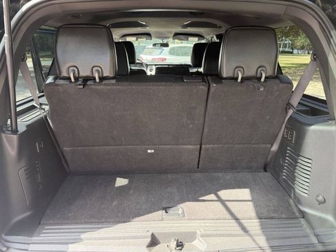 Used 2012 Ford Expedition Limited RWD image 18