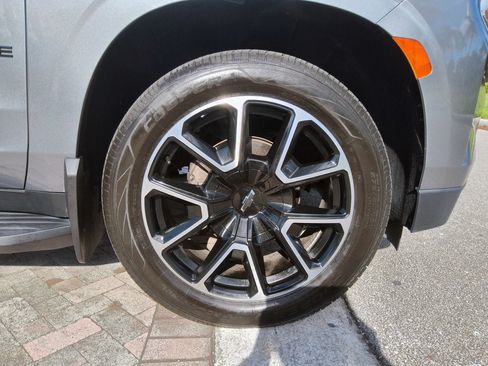 Used 2021 Chevrolet Tahoe RST RWD image 47
