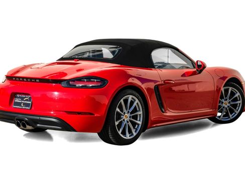 Used 2017 Porsche 718 Boxster image 7