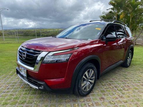 Used 2022 Nissan Pathfinder SL AWD/4WD image 21