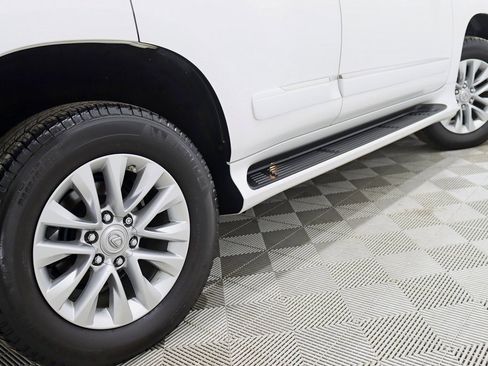 Used 2019 Lexus GX 460 Premium image 12