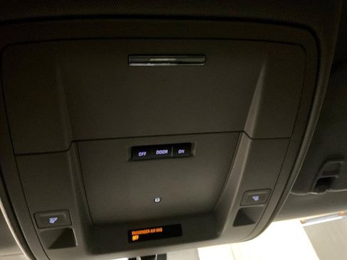 Used 2018 Chevrolet Silverado 1500 Custom w/ Custom Value Package image 22