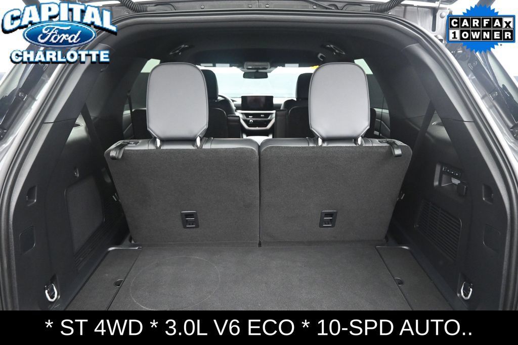 Used 2025 Ford Explorer ST AWD/4WD image 13
