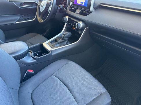 New 2025 Toyota RAV4 XLE image 18