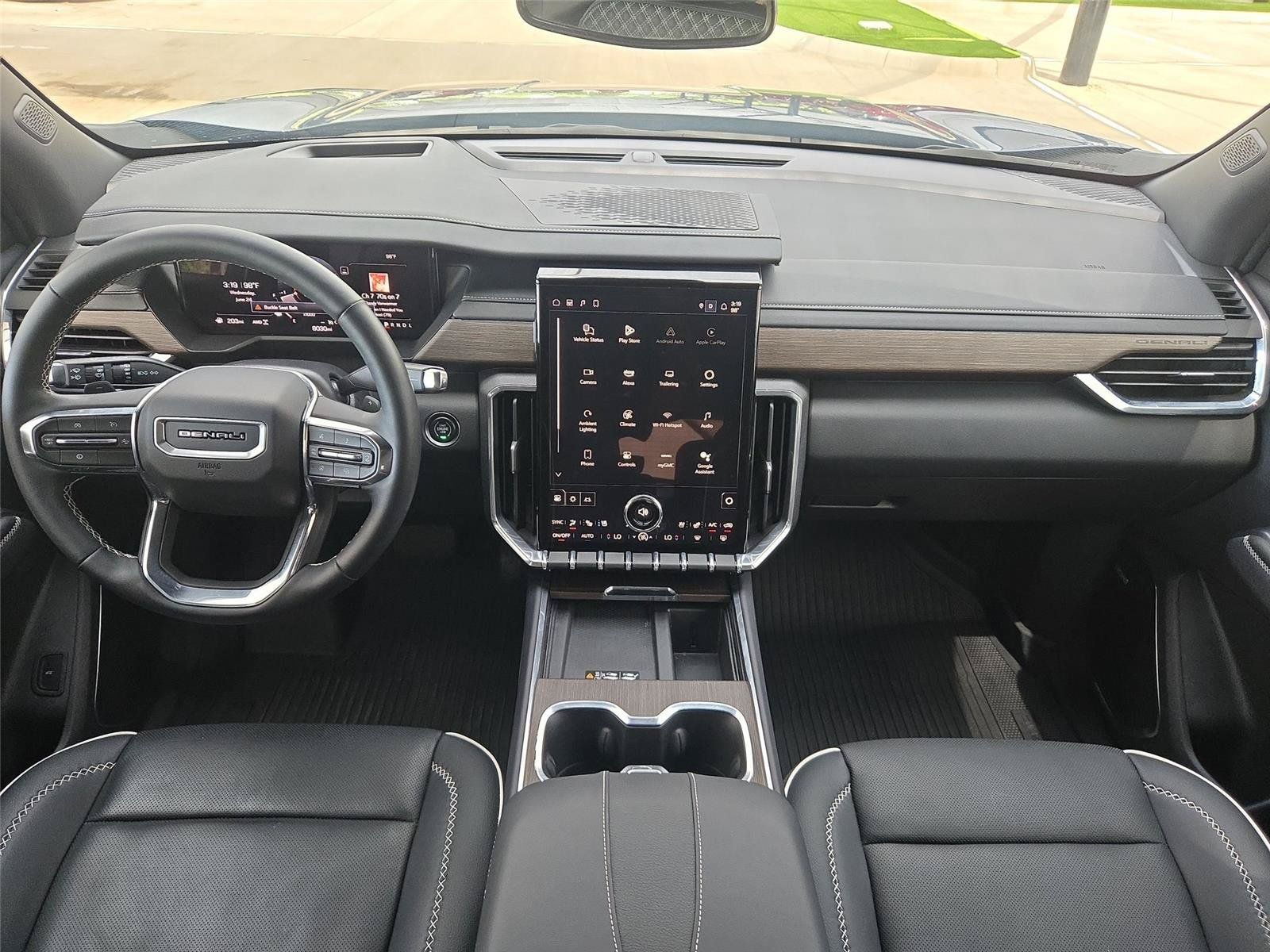 Used 2025 GMC Acadia Denali w/ LPO, Floor Liner Package AWD/4WD image 13