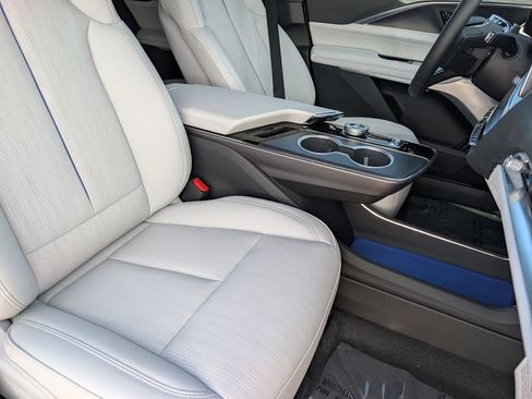 New 2026 Cadillac Lyriq Premium Luxury AWD/4WD image 20