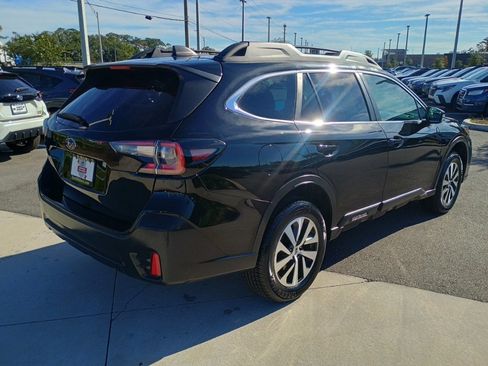 Certified 2022 Subaru Outback Premium image 5