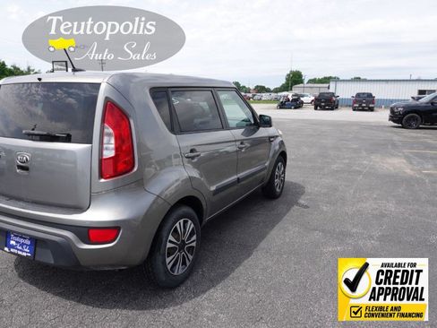 Used 2013 Kia Soul FWD image 4