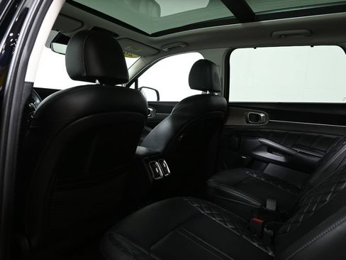 Used 2023 Kia Sorento SX Prestige AWD/4WD image 35