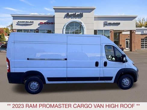 Used 2023 RAM ProMaster 2500 w/ Driver Convenience Group image 7