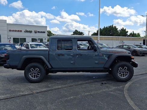 New 2026 Jeep Gladiator Mojave w/ Safety Group AWD/4WD image 7
