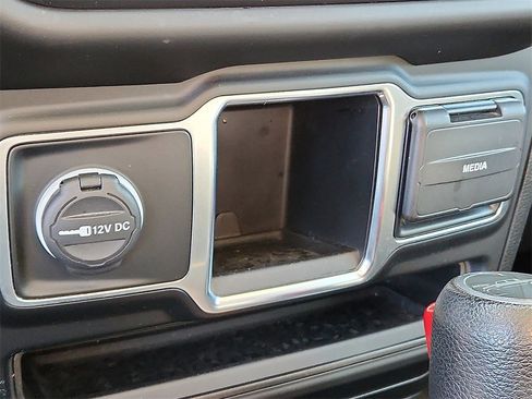 Certified 2021 Jeep Gladiator Sport image 20