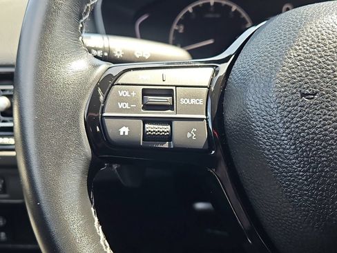 Certified 2024 Honda Civic Sport image 19
