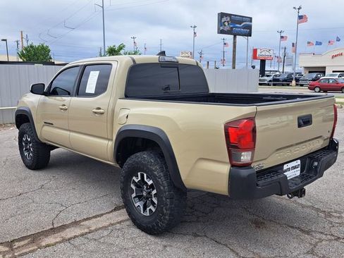 Used 2019 Toyota Tacoma TRD Off-Road image 4