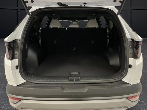 Used 2025 Hyundai Tucson Limited image 15
