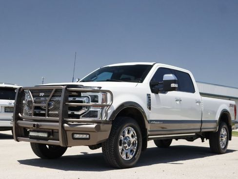 Used 2022 Ford F350 King Ranch w/ King Ranch Ultimate Package AWD/4WD image 2