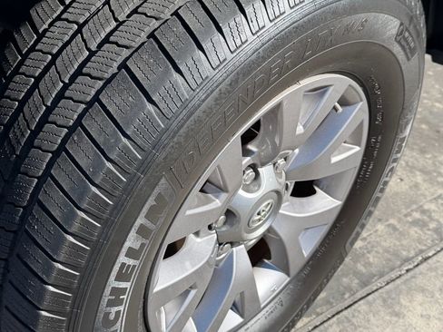 Used 2017 Toyota Tacoma SR5 image 13