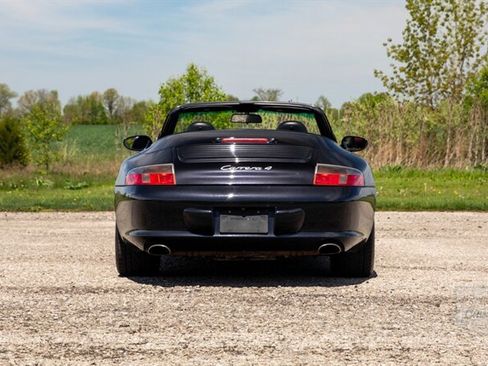 Used 2002 Porsche 911 Carrera image 4