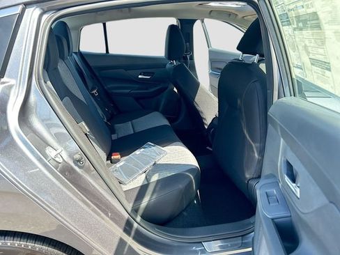 New 2026 Nissan Sentra SV w/ SV Convenience Package FWD image 21