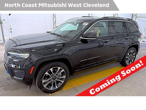 Used 2023 Jeep Grand Cherokee Overland w/ Luxury Tech Group IV AWD/4WD image 1