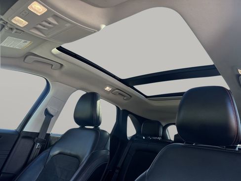 Used 2022 Ford Escape SEL w/ SEL Stealth AWD Package image 22