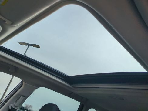 Used 2023 Subaru Forester Sport image 18