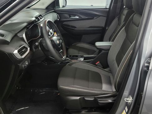 Used 2023 Chevrolet TrailBlazer LS image 7
