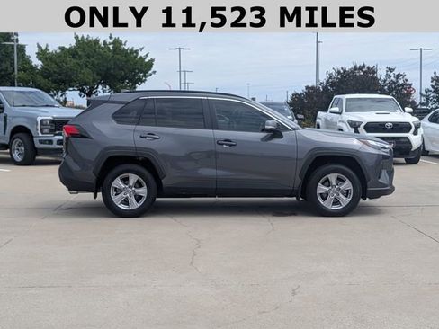 Used 2025 Toyota RAV4 XLE w/ Convenience Package FWD image 4