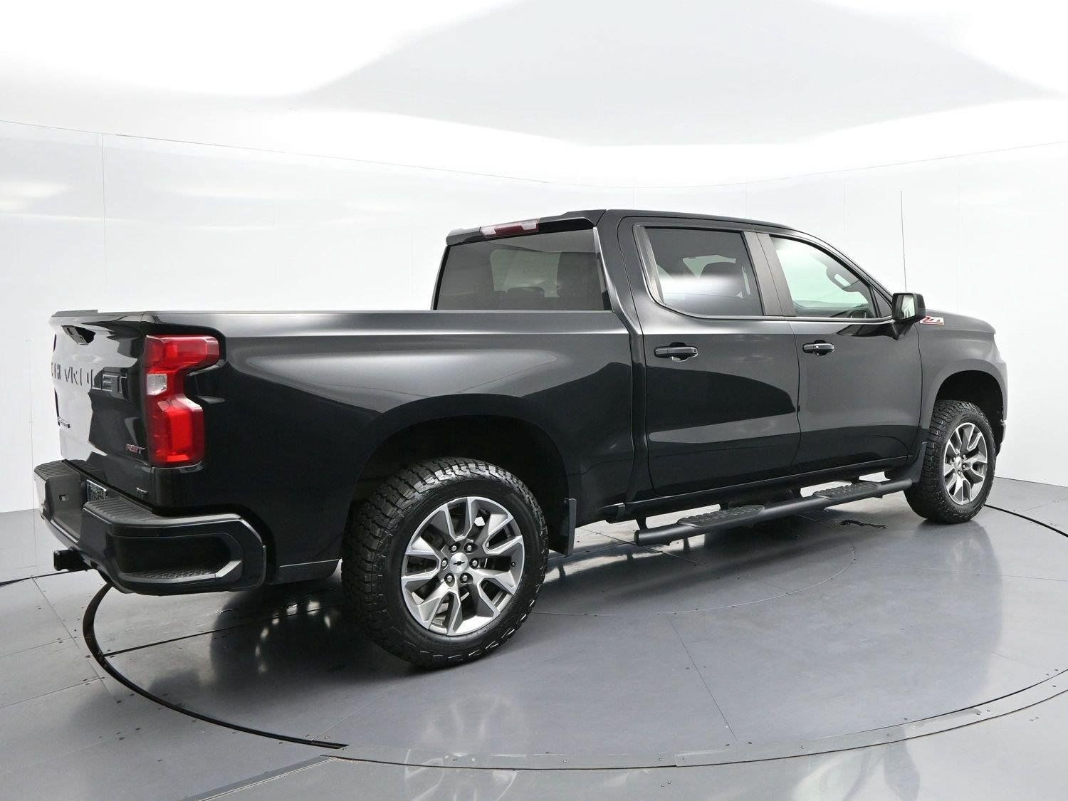 Used 2022 Chevrolet Silverado 1500 RST AWD/4WD image 7