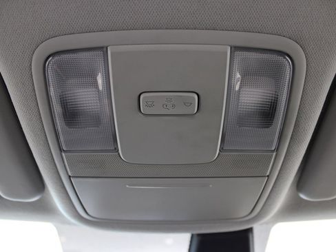 Used 2025 Kia Soul LX FWD image 33